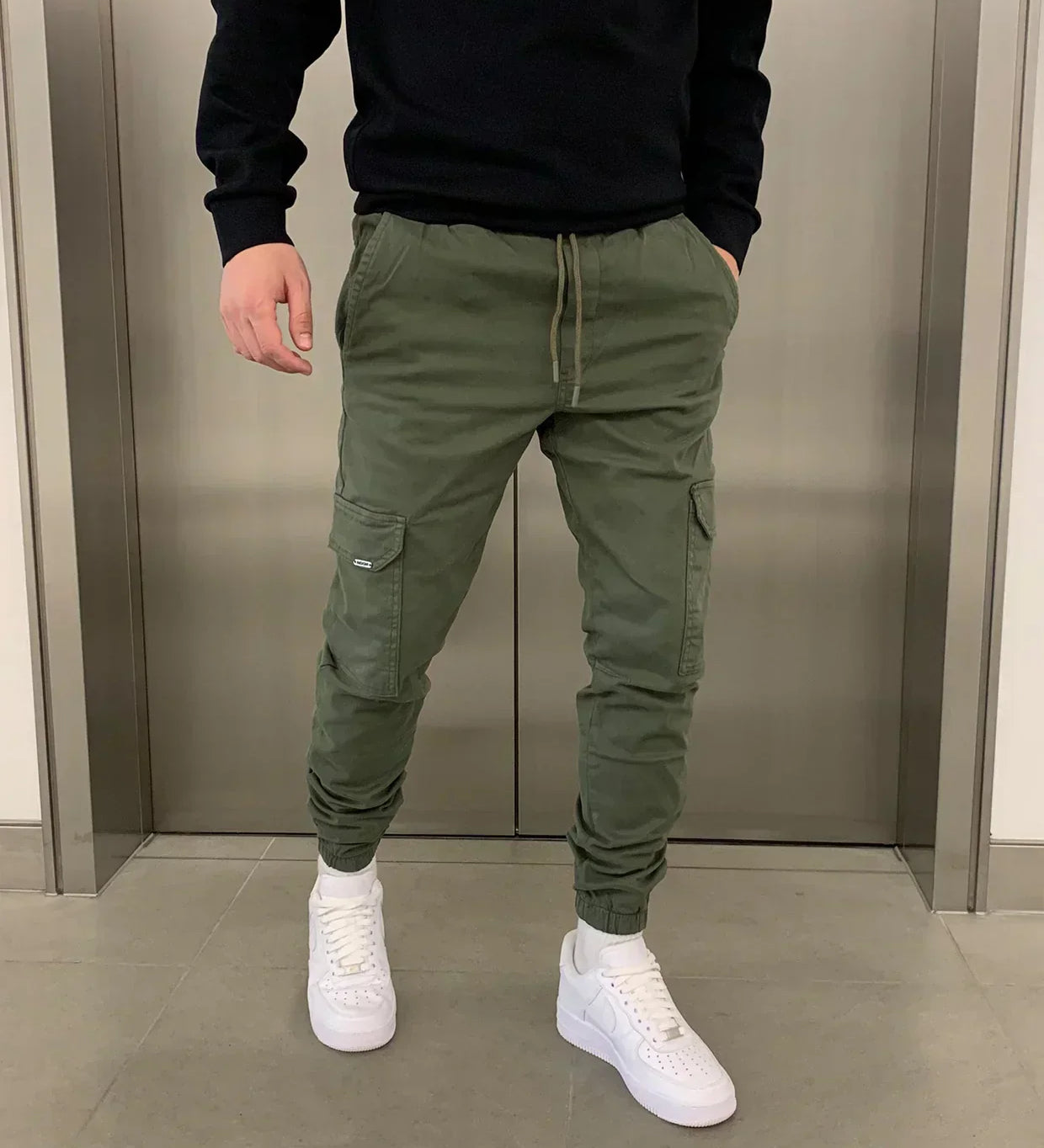 SPODNIE CARGO W STYLU JOGGER