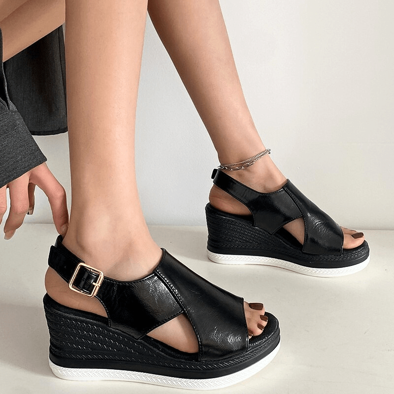 Baylie - Stylowe Sandały w Kolorze Metalicznym