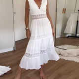 Circe - Sukienka Camisole z Koronkowym Dekoltem w Kształcie V