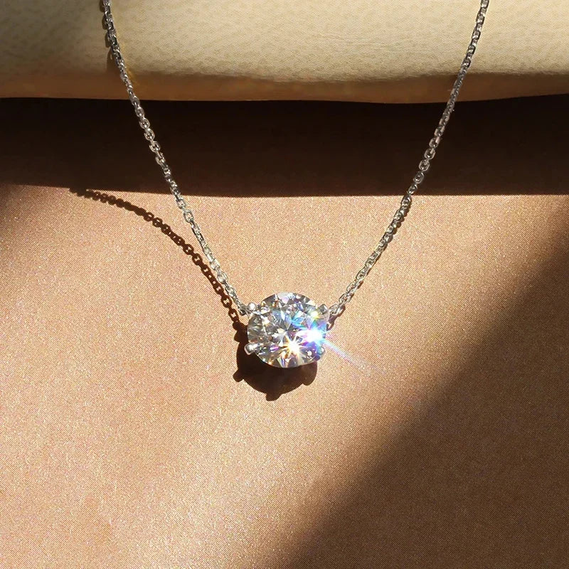 Elegancka Kryształowa Kolia Solitaire